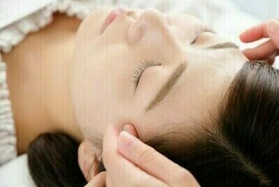 JCC池袋整体院でストレートネック、花粉症めまい頭痛対策施術を説明する画像
